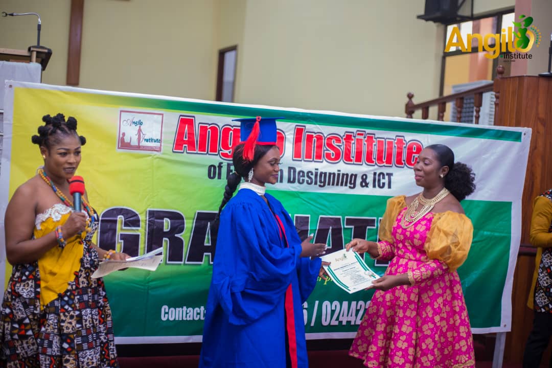 Angilo_Institute_27_Graduation_2021_3